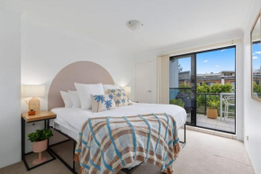 Chic Brookvale Unit-Big Balcony!, Sydney